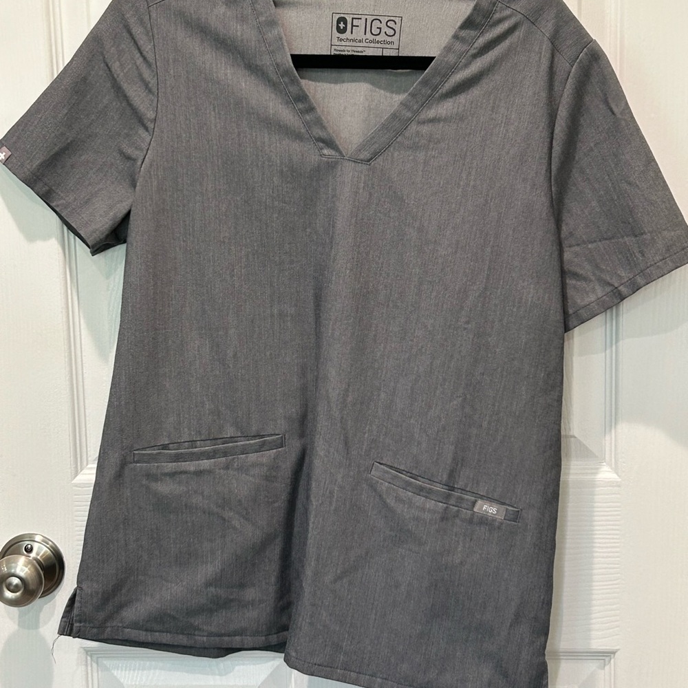 Figs  Graphite V-Neck Scrub Top